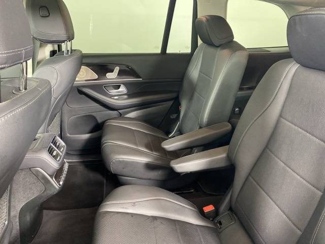 Vehicle image 14 of 38