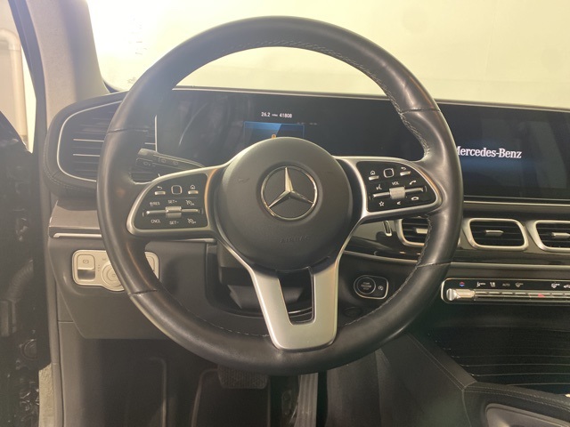 Vehicle image 22 of 38