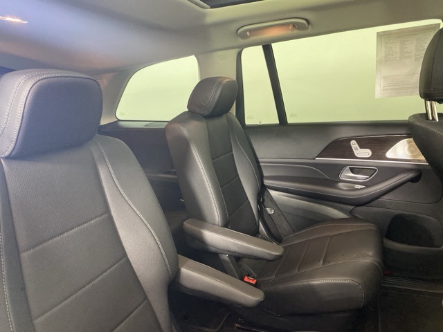 Vehicle image 12 of 38
