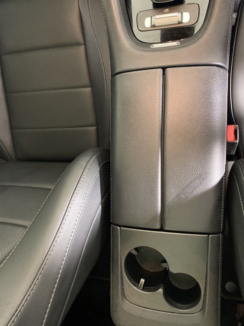 Vehicle image 34 of 38