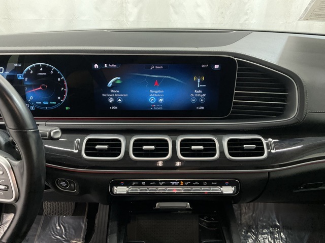 Vehicle image 22 of 28