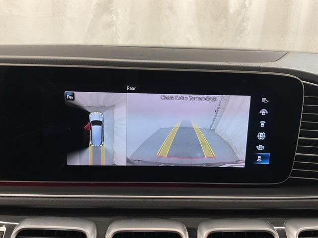 Vehicle image 16 of 28