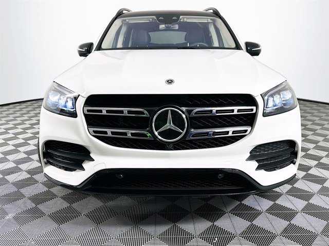 Vehicle image 2 of 35