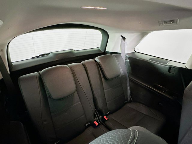 Vehicle image 29 of 35