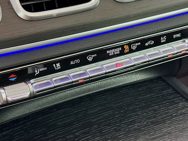Vehicle image 23 of 35