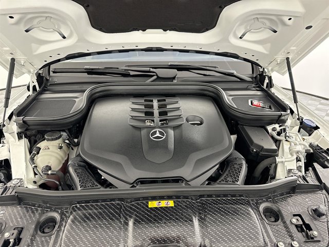 Vehicle image 33 of 35