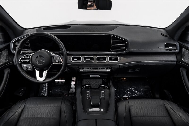 Vehicle image 15 of 59