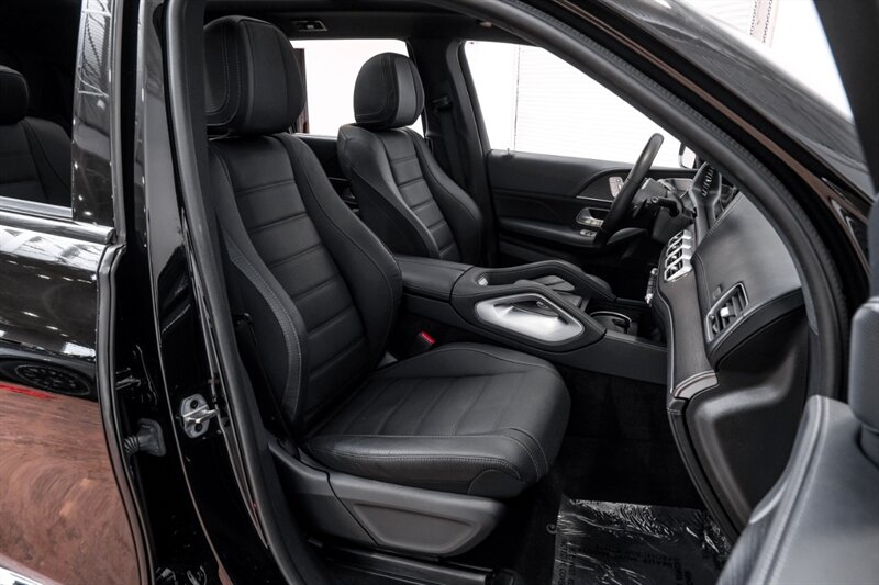 Vehicle image 29 of 59