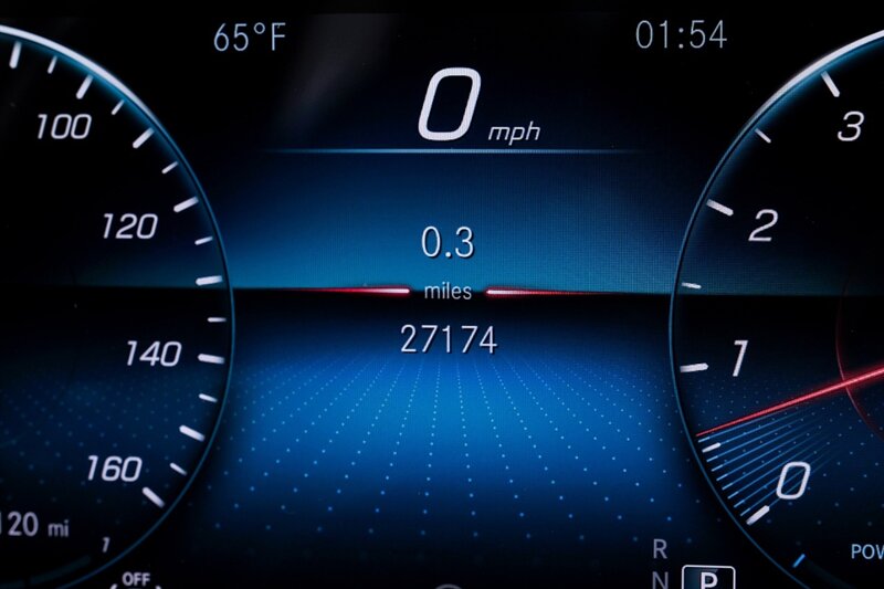 Vehicle image 21 of 59