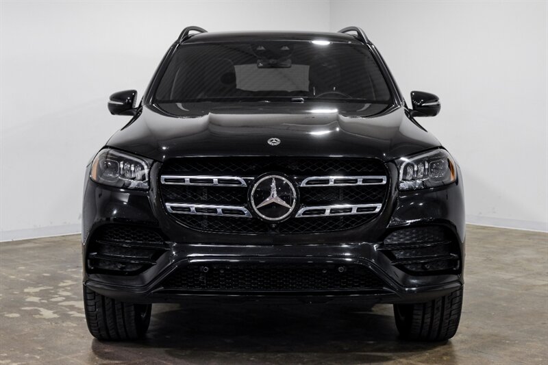 Vehicle image 4 of 59