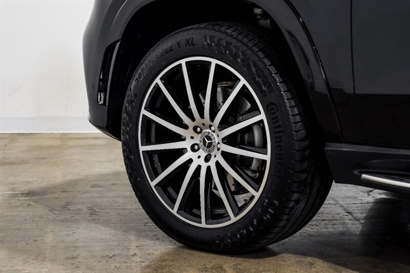 Vehicle image 55 of 59