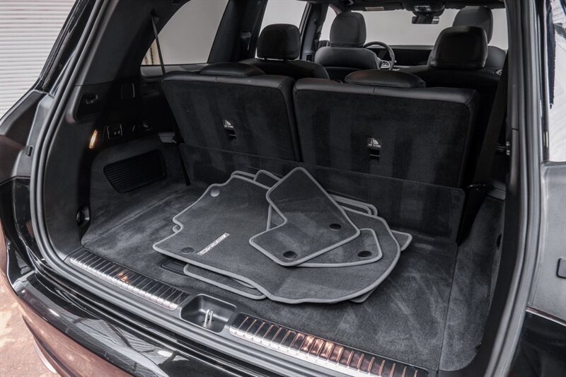 Vehicle image 53 of 59