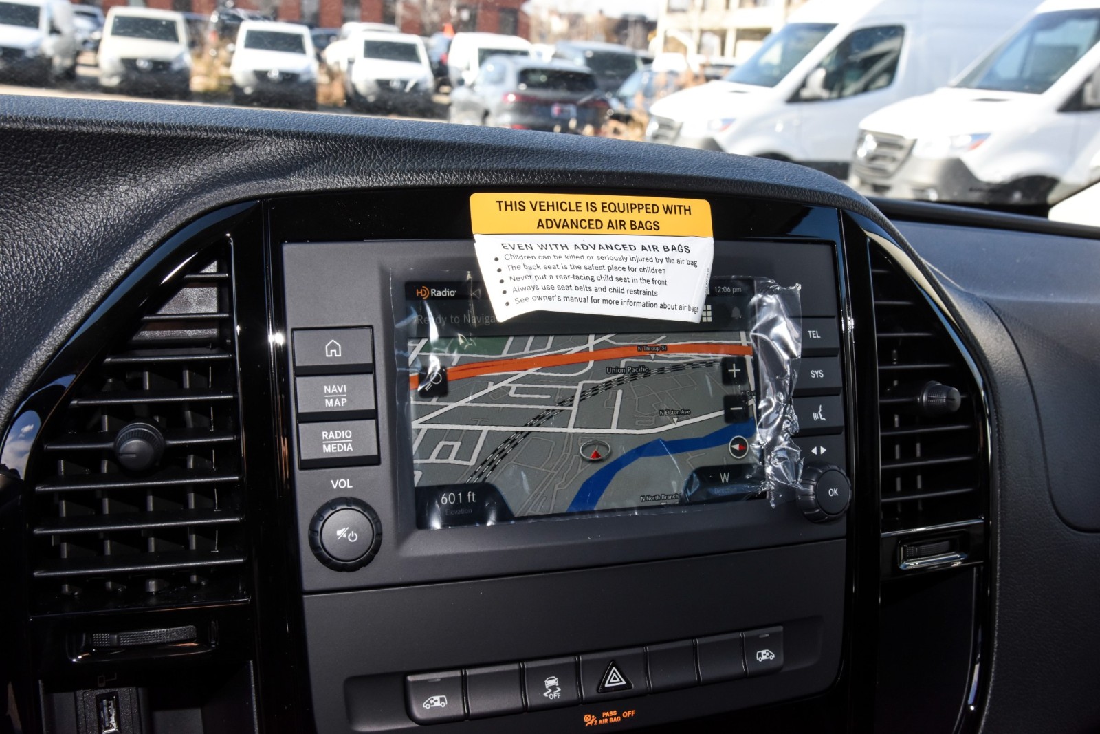 Vehicle image 15 of 30