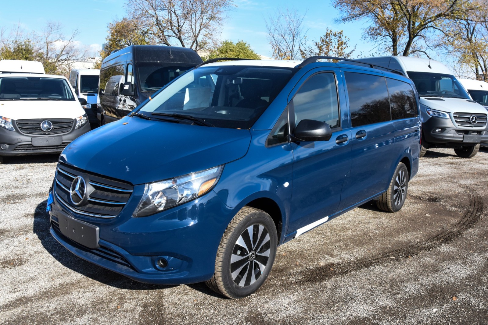Vehicle image 3 of 30