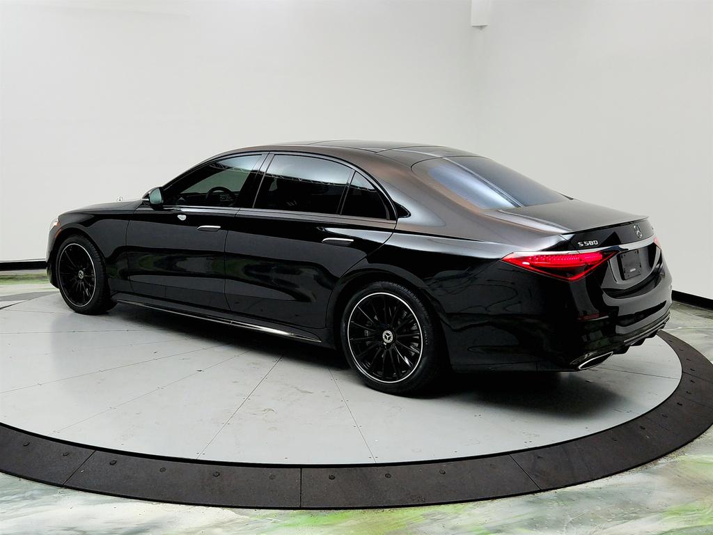 Vehicle image 17 of 41
