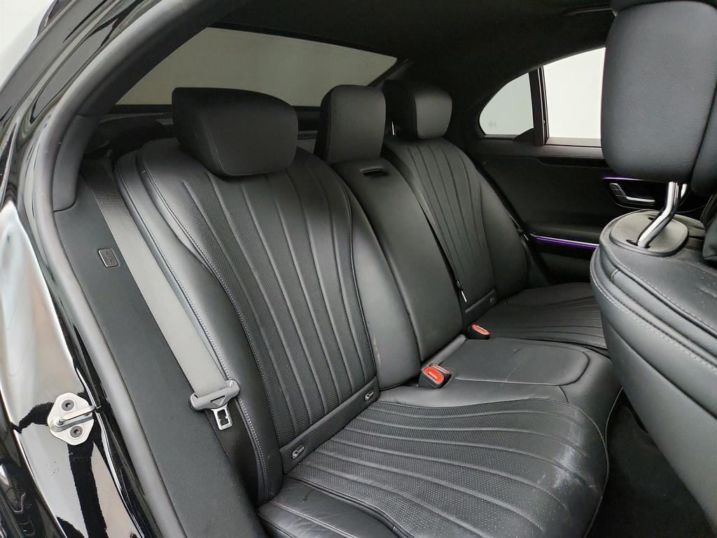 Vehicle image 19 of 41