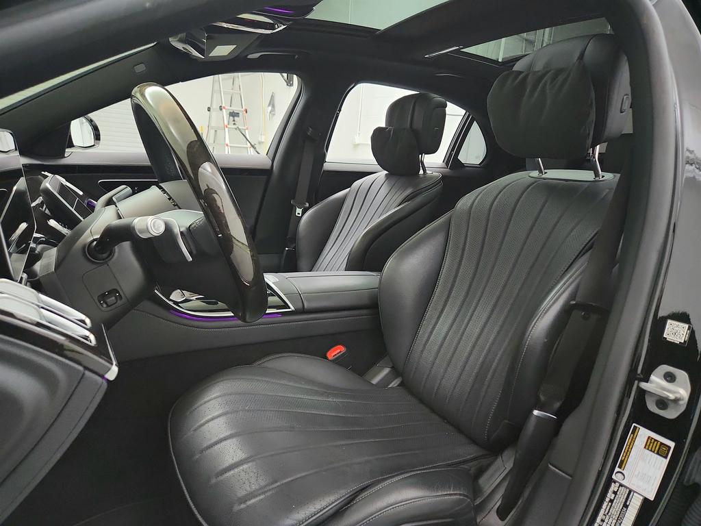 Vehicle image 27 of 41