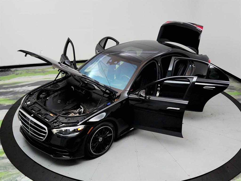 Vehicle image 4 of 41