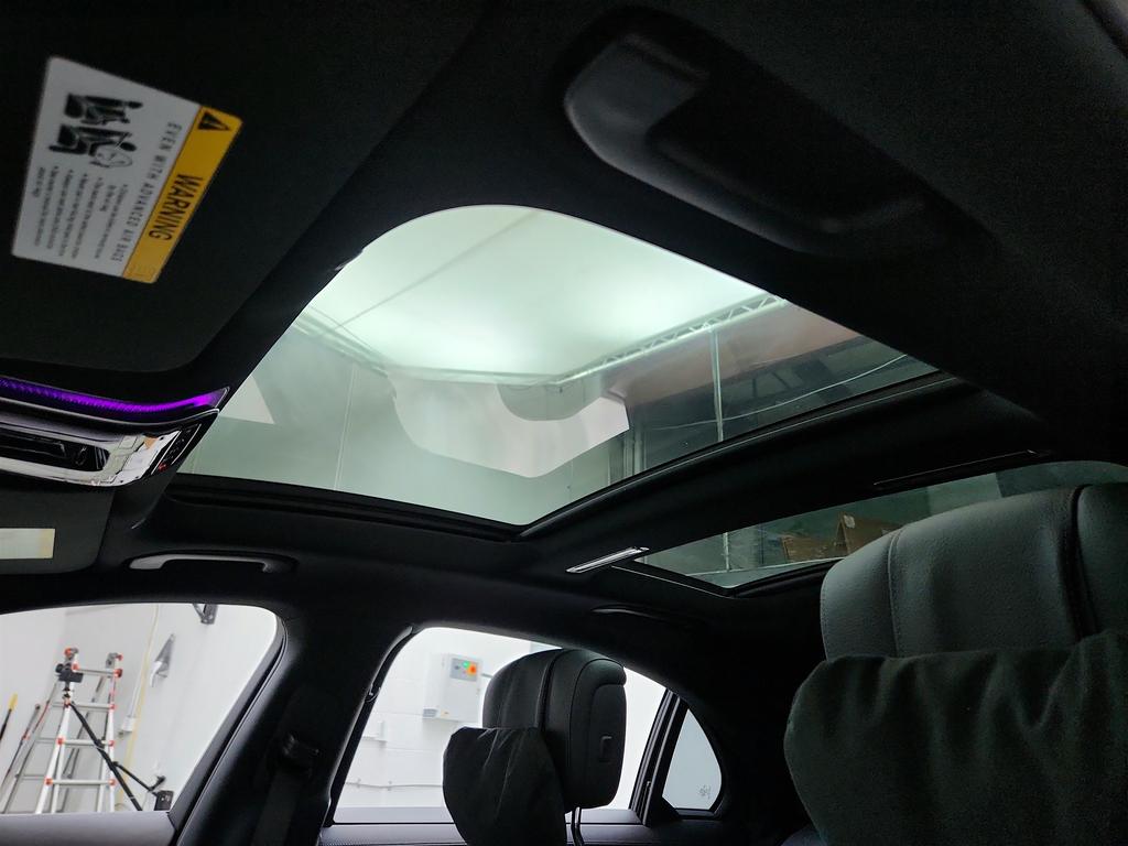 Vehicle image 21 of 41
