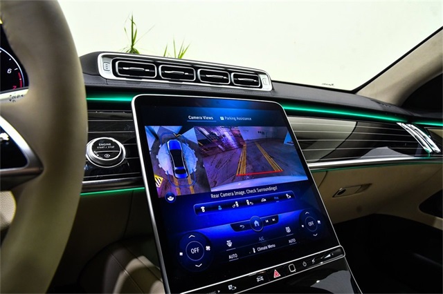Vehicle image 22 of 34