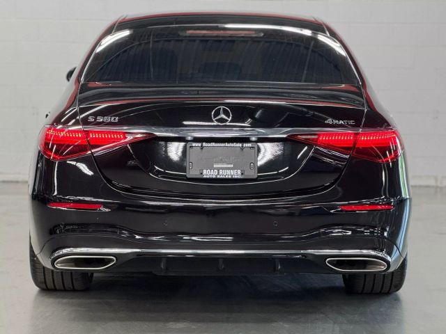 Vehicle image 4 of 37