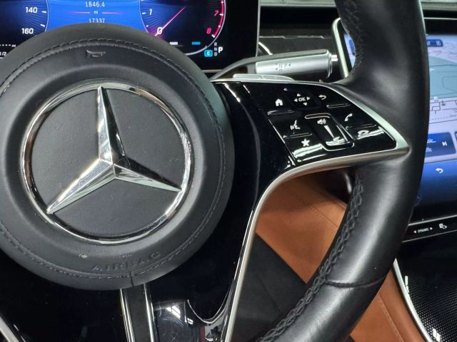 Vehicle image 17 of 37
