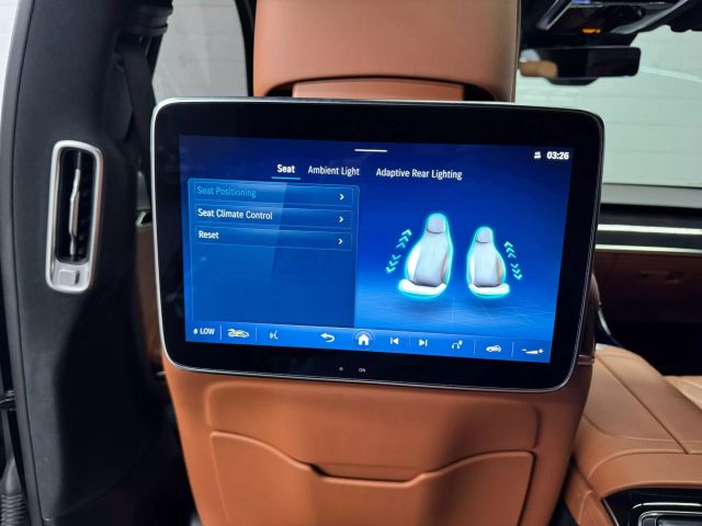 Vehicle image 24 of 37