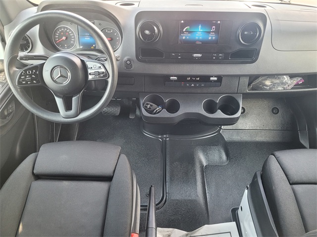 Vehicle image 12 of 24