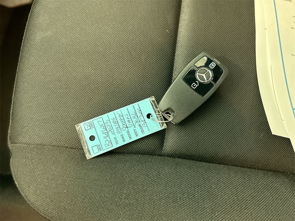 Vehicle image 12 of 24