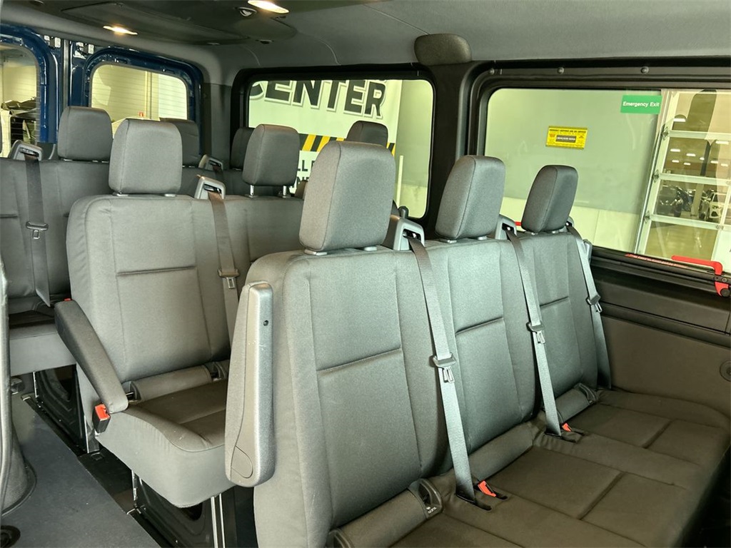 Vehicle image 20 of 24