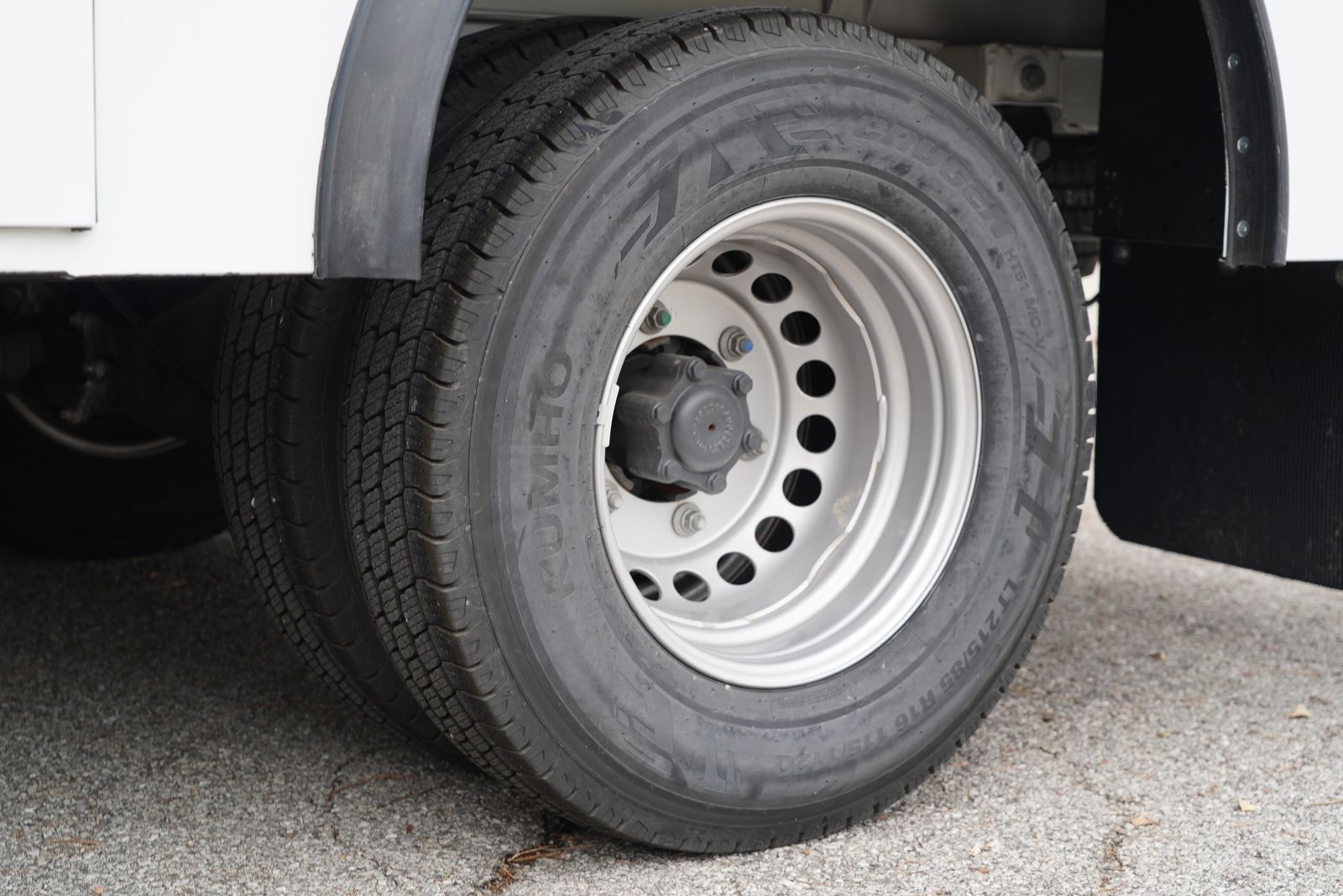 2023 Mercedes-Benz Sprinter Chassis Image 7 of 41