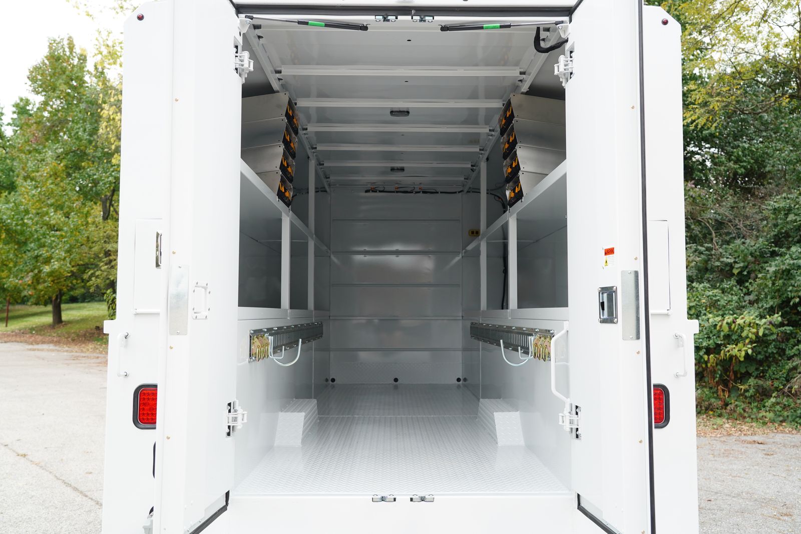 2023 Mercedes-Benz Sprinter Chassis Image 9 of 41