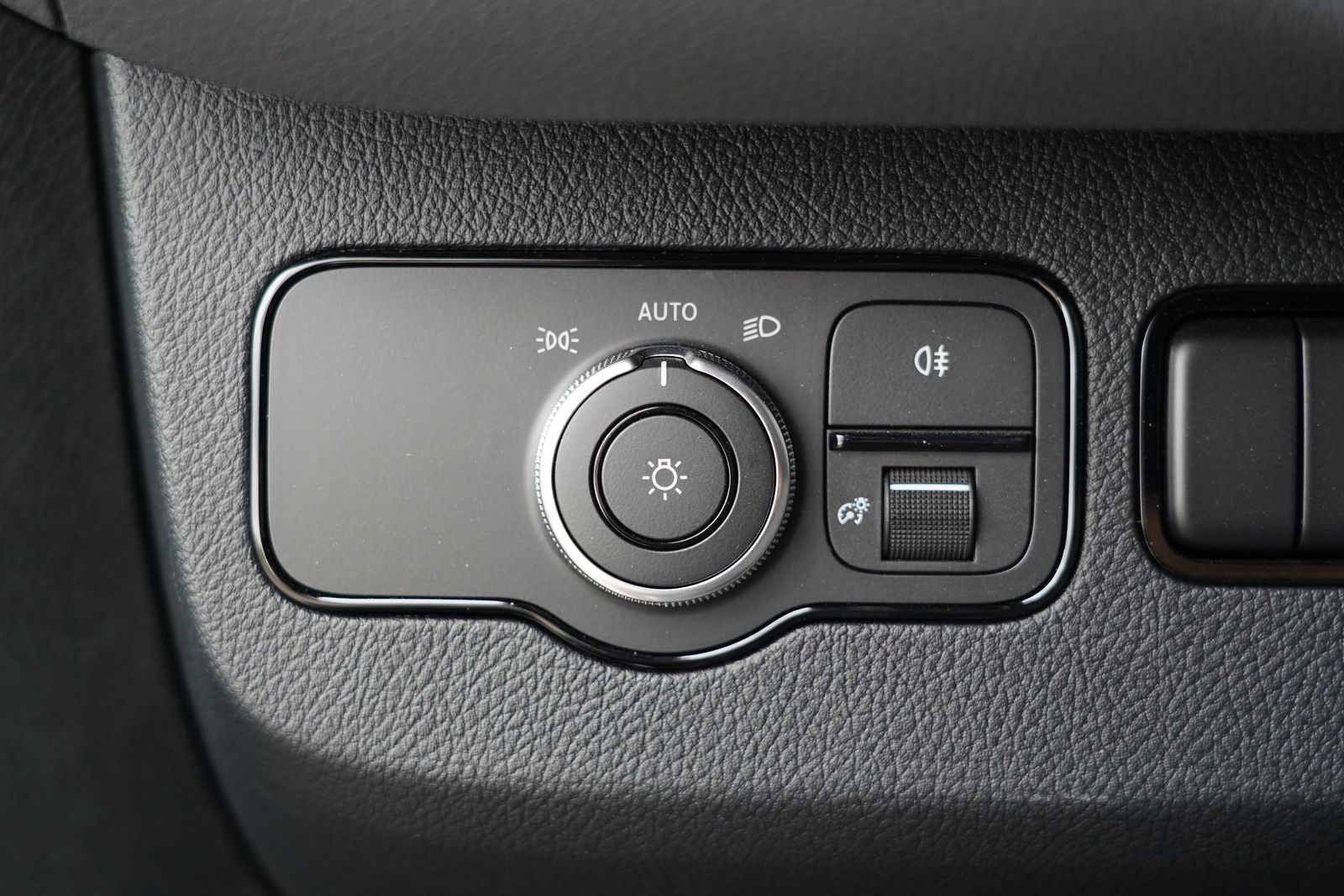 2023 Mercedes-Benz Sprinter Chassis Image 16 of 41