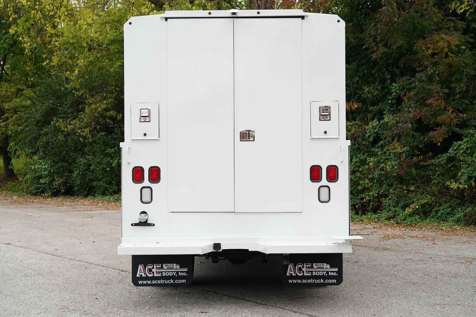 2023 Mercedes-Benz Sprinter Chassis Image 4 of 41