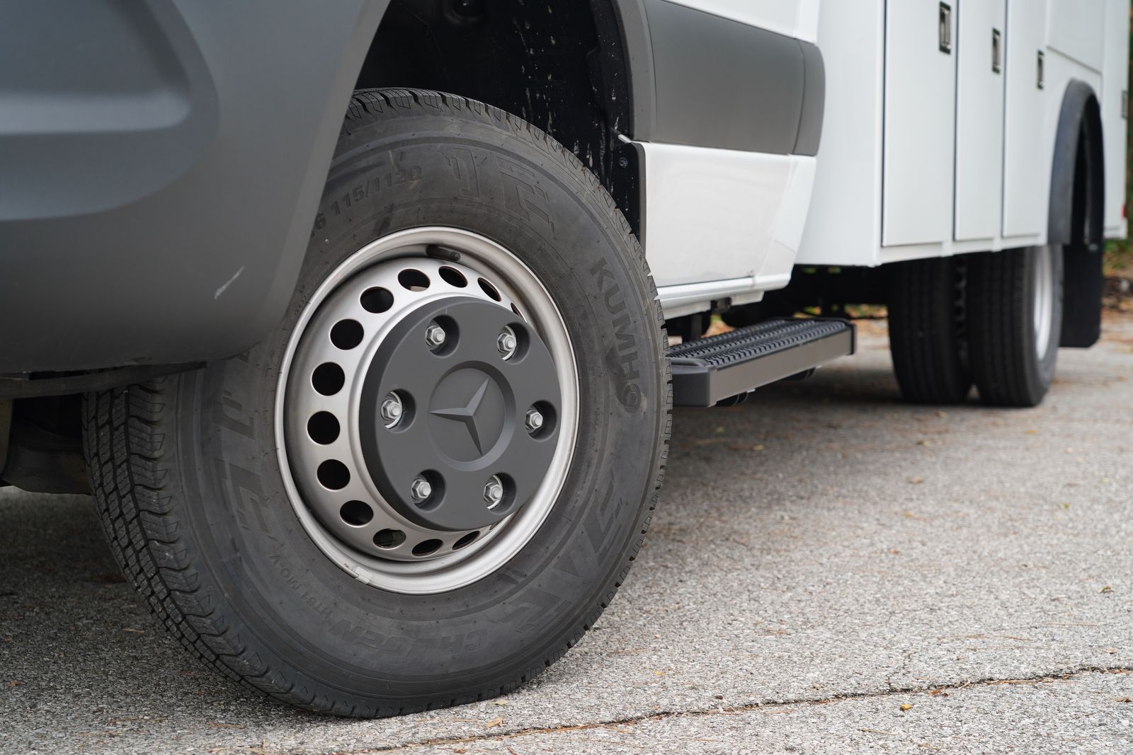 2023 Mercedes-Benz Sprinter Chassis Image 8 of 41