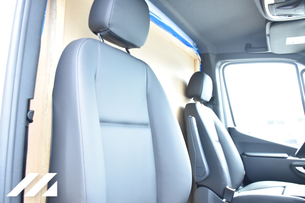 Vehicle image 15 of 35