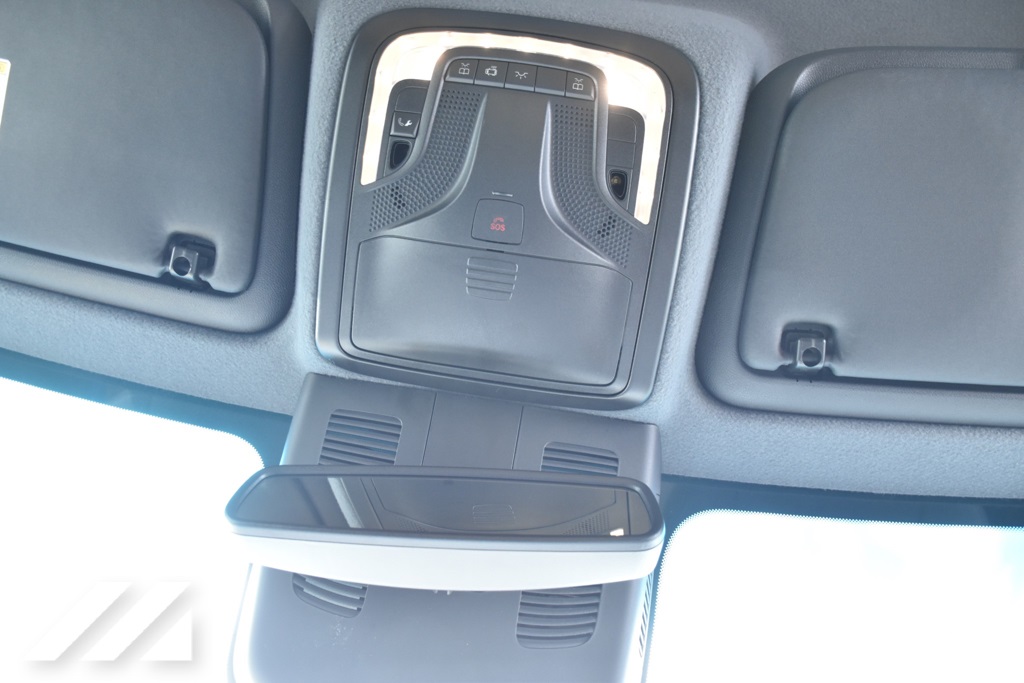 Vehicle image 14 of 35