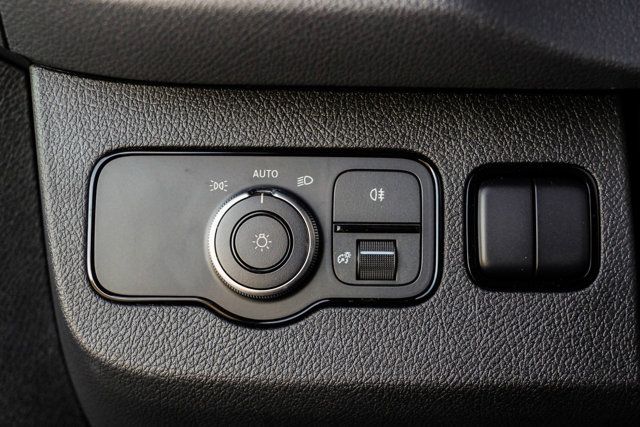 2023 Mercedes-Benz Sprinter Chassis Image 32 of 35