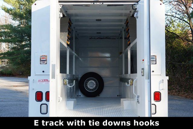 2023 Mercedes-Benz Sprinter Chassis Image 34 of 35