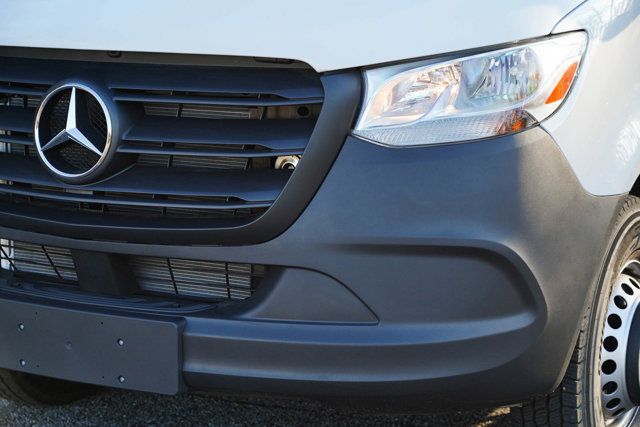 2023 Mercedes-Benz Sprinter Chassis Image 24 of 35