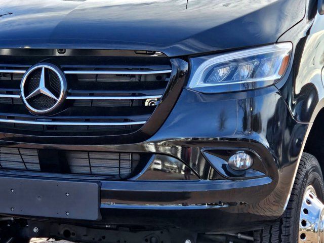 2023 Mercedes-Benz Sprinter Cargo Image 2 of 41