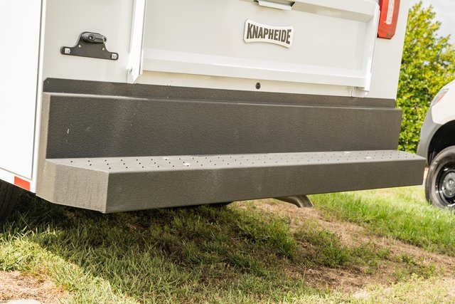 Vehicle image 8 of 39