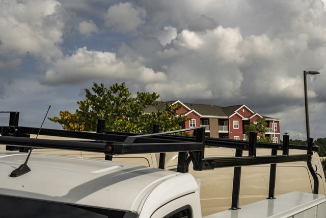 Vehicle image 19 of 39