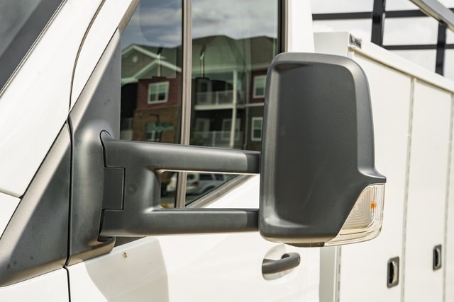 Vehicle image 12 of 39