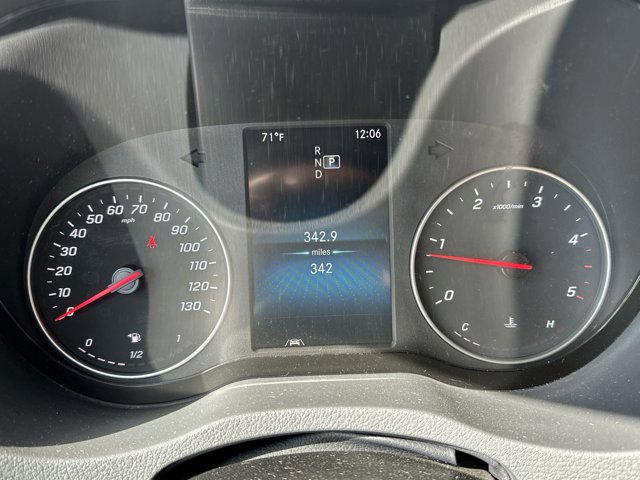 Vehicle image 11 of 30