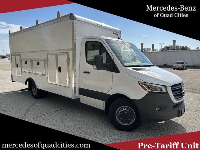 Vehicle image 5 of 30
