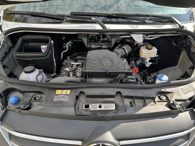 Vehicle image 6 of 30