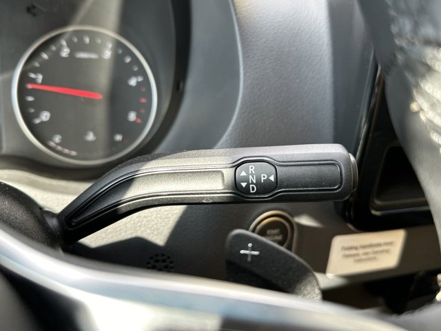 Vehicle image 25 of 30