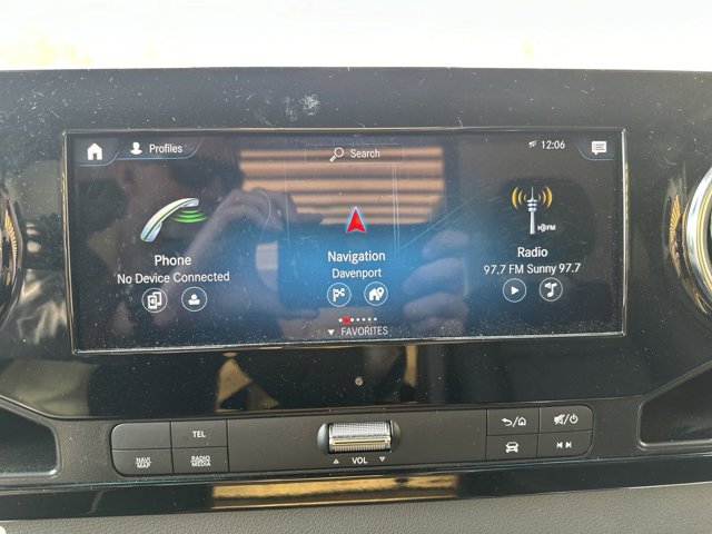 Vehicle image 12 of 30
