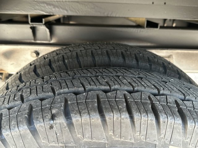 Vehicle image 9 of 30